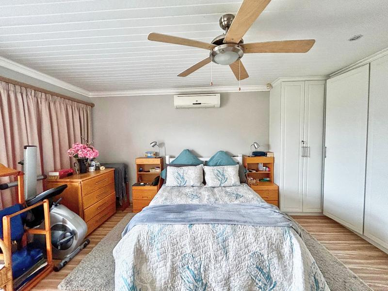 4 Bedroom Property for Sale in Stilbaai Wes Western Cape